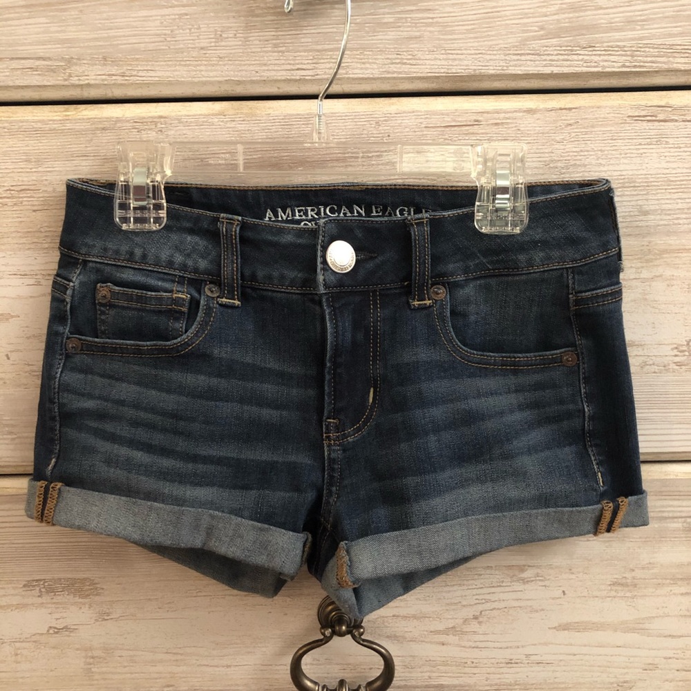 American Eagle shorts!
